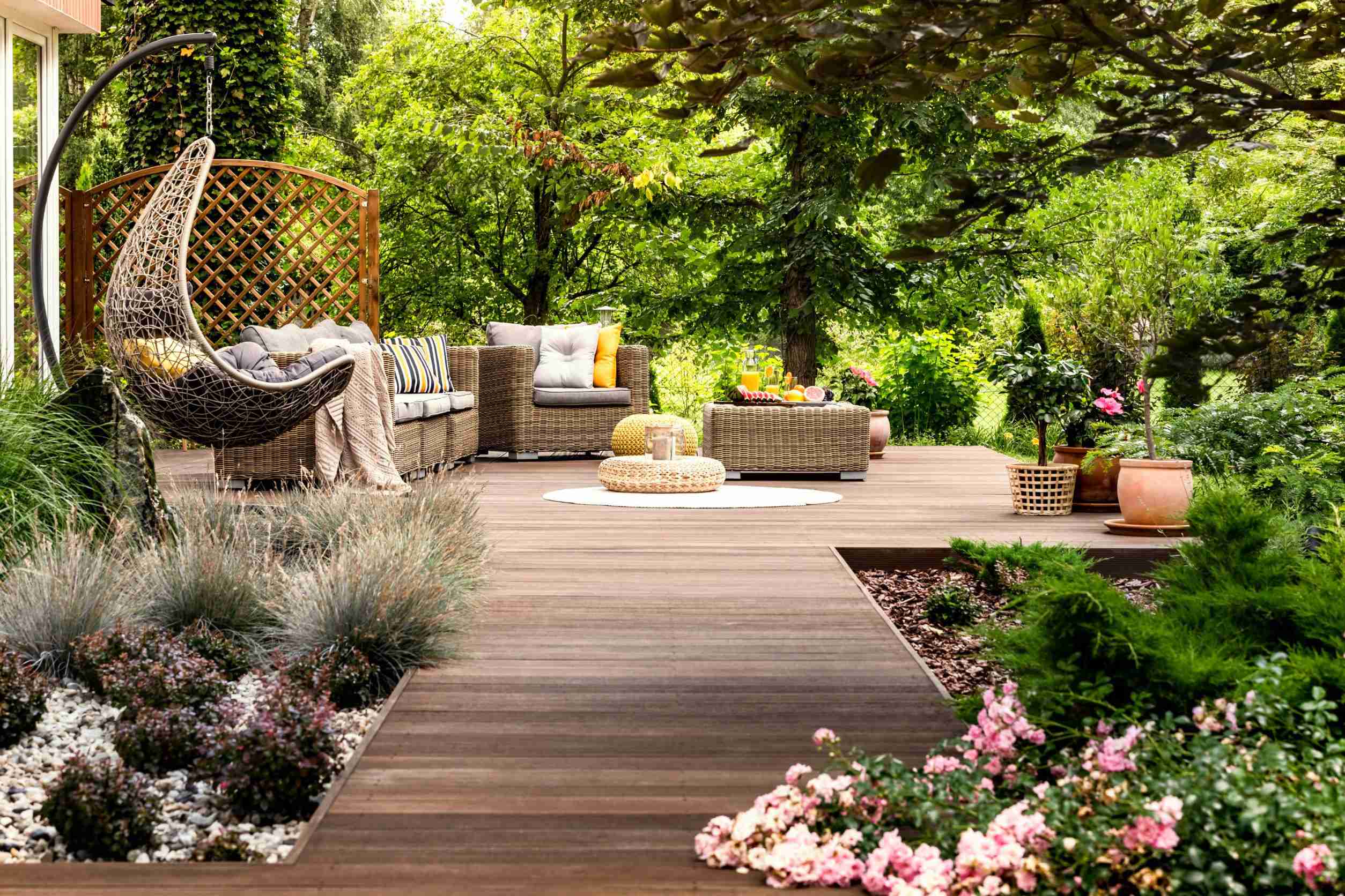House garden - Lawn Maintenance