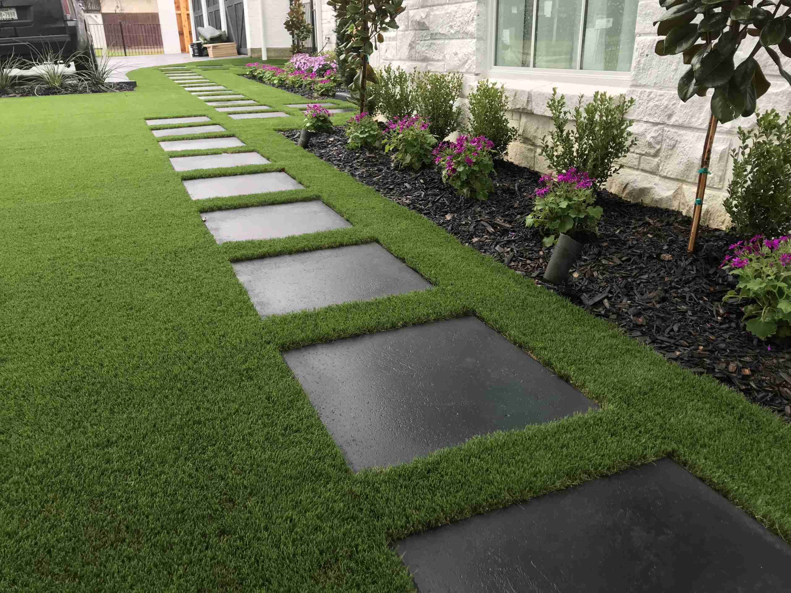 Lawn Maintenance in Calgary, Alberta - Lawn Father