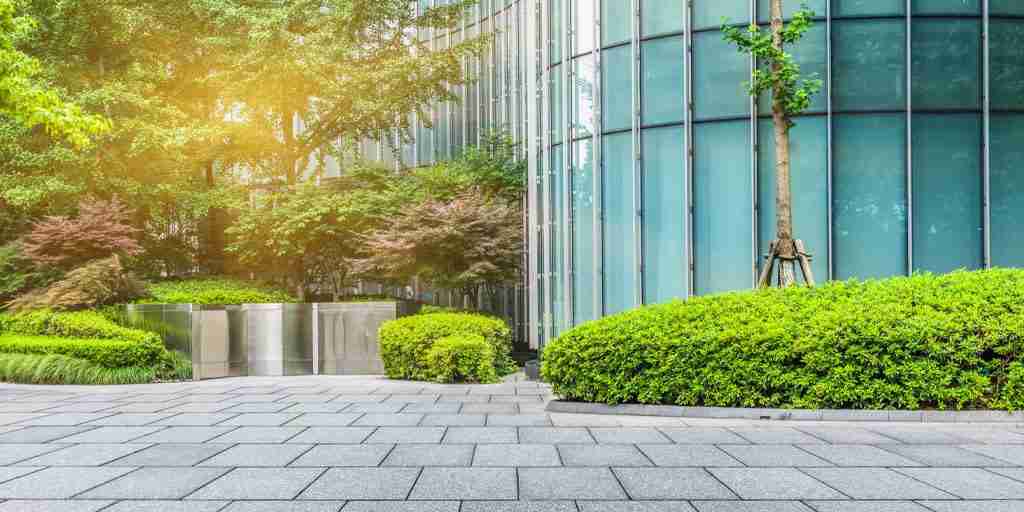 Lawn Maintenance in Calgary, Alberta - Lawn Father